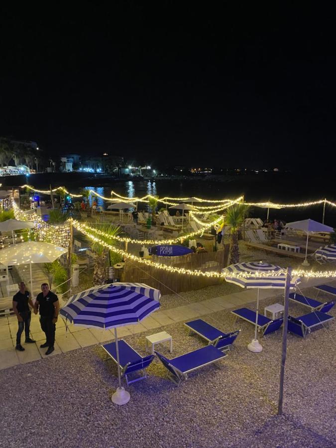 Casa Vacanza Tindara Apartment Civitavecchia Luaran gambar