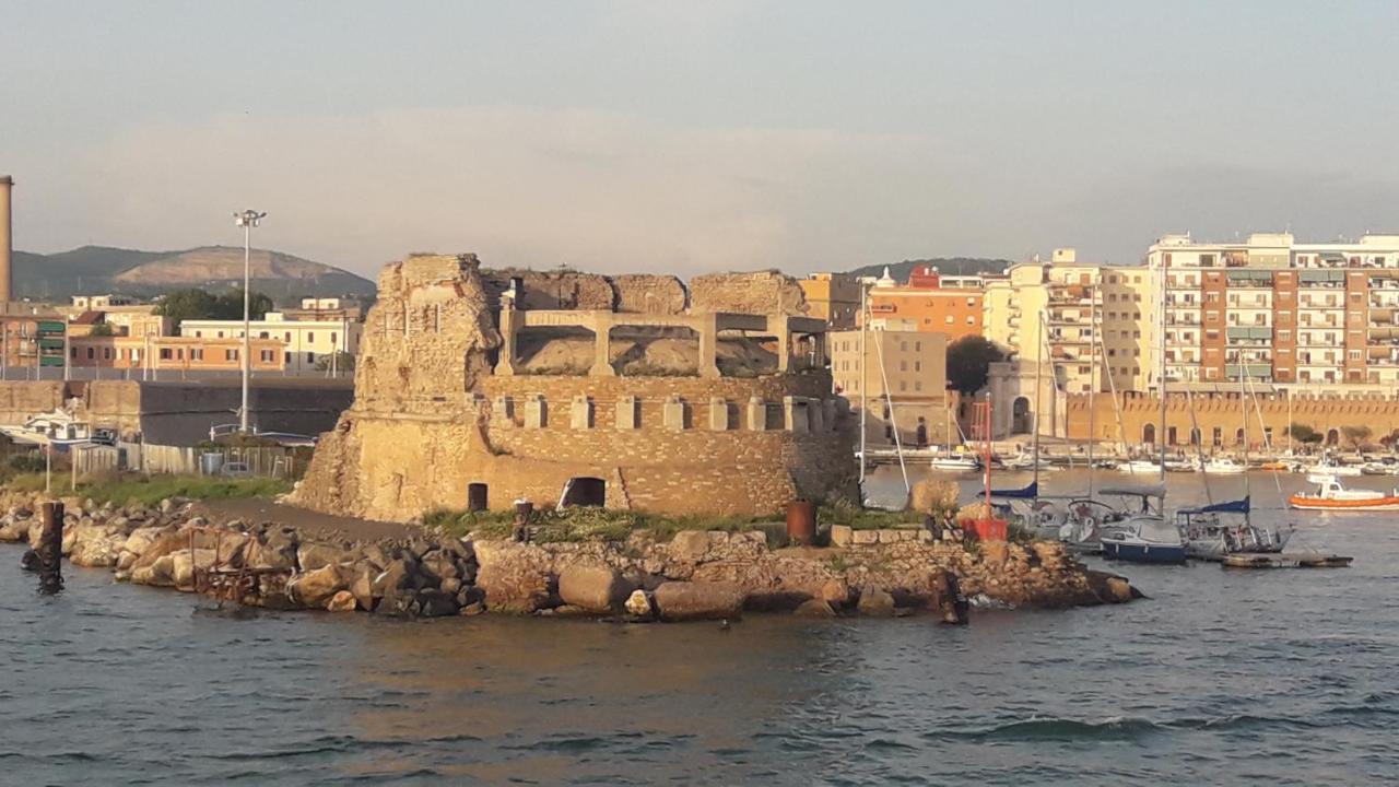 Casa Vacanza Tindara Apartment Civitavecchia Luaran gambar